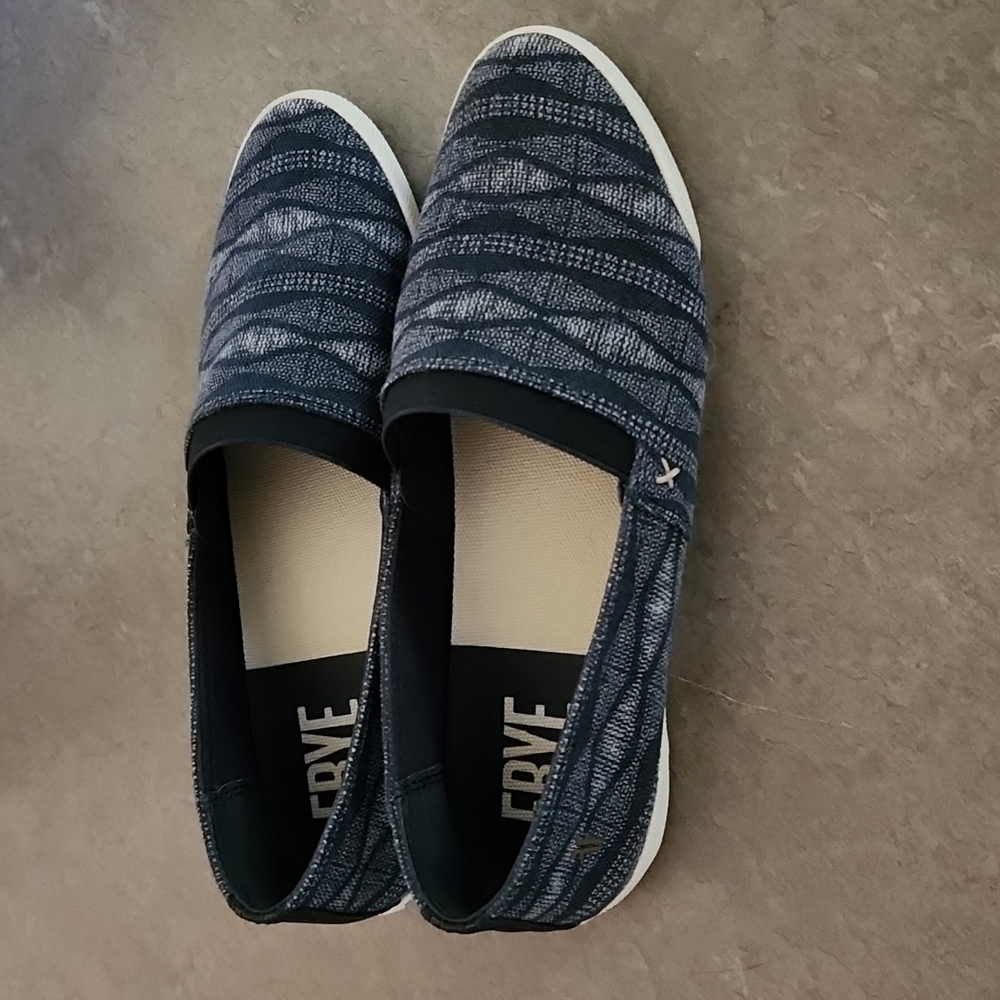 FRYE Blue & White Canvas Slip On Shoes Size 7